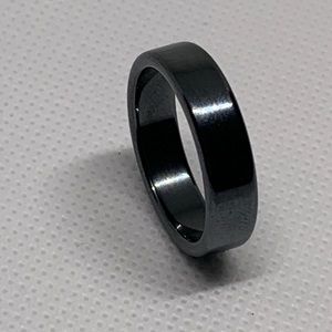 Unisex hematite ring NWT ability to defend protect wearer from negative energies